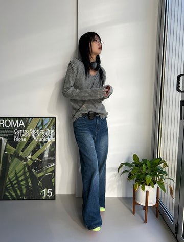 VINTAGE DAMAGE V-NECK KNIT